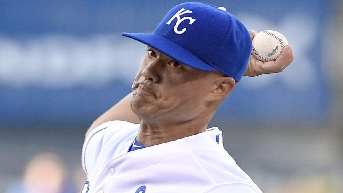Jeremy Guthrie takes the mound tonight for Kansas City as the Royals face the Seattle Mariners in the first game of a three-game series.
