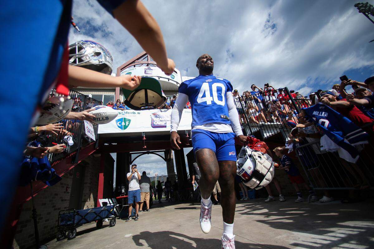 Buffalo Bills defensive end Von Miller (40) takes the field for practice at the NFL football team’s training camp in Pittsford, N.Y., Monday July 25, 2022. (AP Photo/Joshua Bessex)