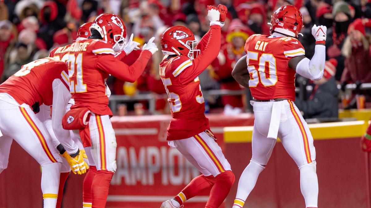 ‘Mahomes’ house’: Chiefs players, fans react to AFC Championship win, Super Bowl berth
