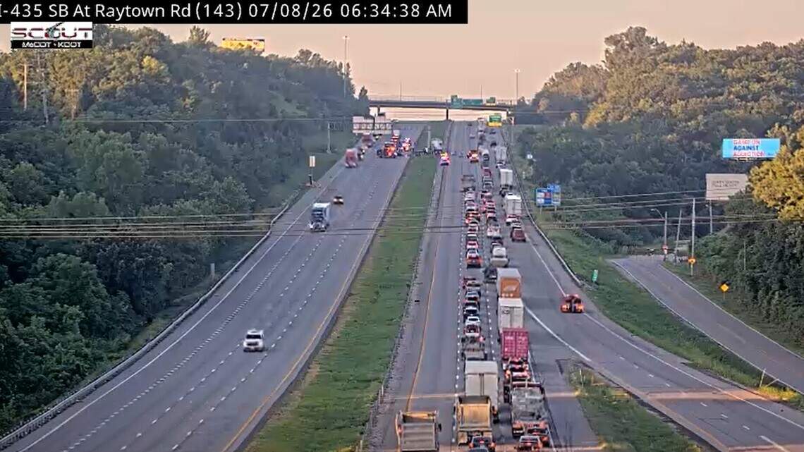 Northbound I-435 partially reopens after crash in KC; backups continue to build