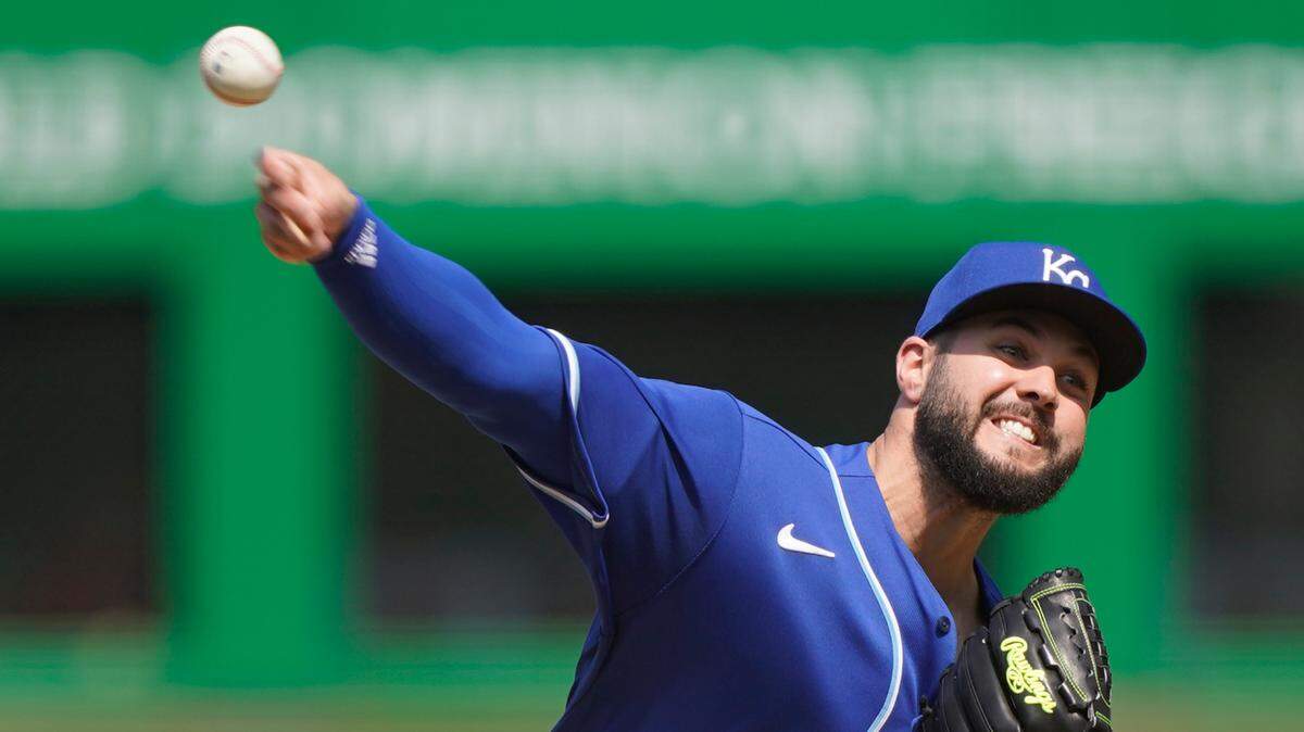 Kansas City Royals starting pitcher Jakob Junis delivers in the first inning of a baseball game against the Cleveland Indians, Wednesday, April 7, 2021, in Cleveland. (AP Photo/Tony Dejak)