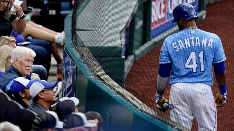 Mellinger Minutes: Sports are back! Are the Royals good? Plus Julio Jones, and crying