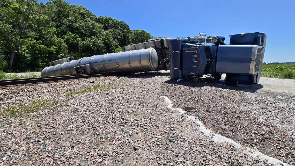Tanker truck overturns in Platte County. Missouri 45 closed near Farley