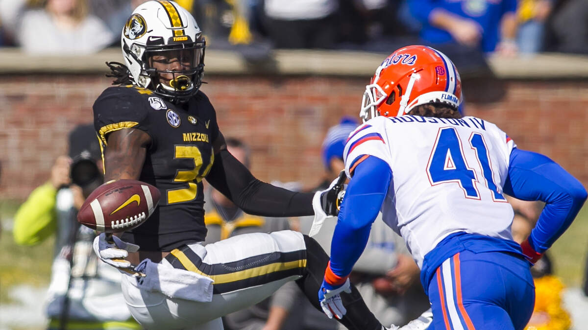 Missouri Tigers running back Larry Rountree III (34) attempts a catch during the game between the Missouri Tigers and the Florida Gators on Saturday, November 16, 2019 at Memorial Stadium in Columbia, MO. Nick Tre. Smith/Special to the Star