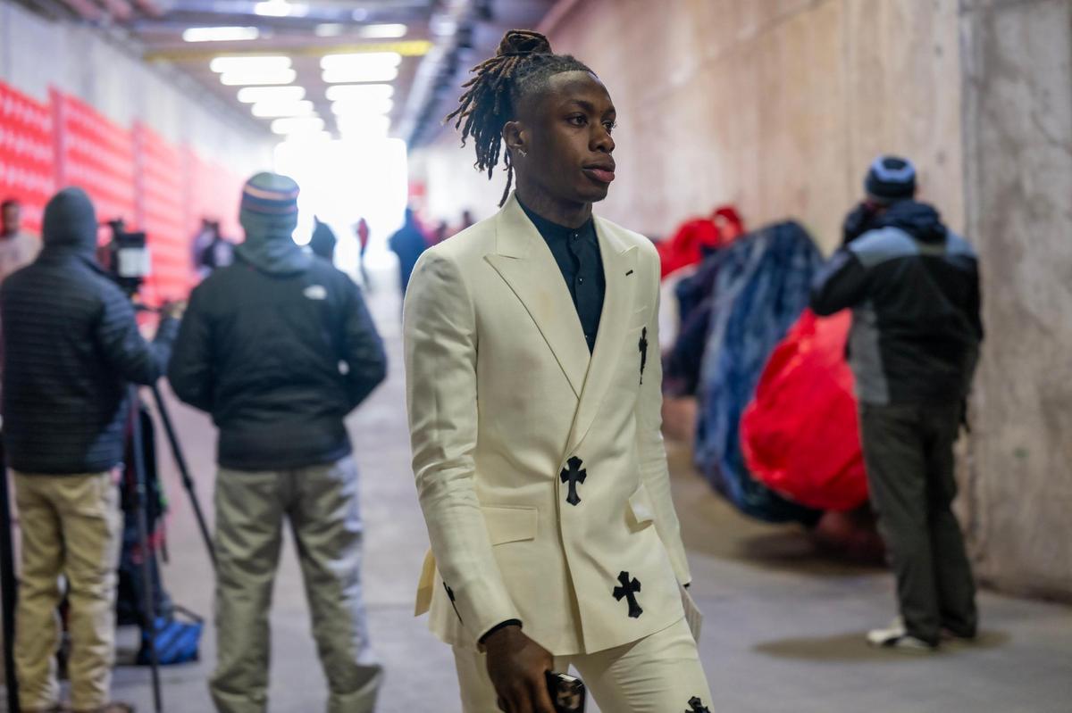 Kansas City Chiefs wide receiver Xavier Worthy (1) arrives for the Kansas City Chiefs game against the Houston Texans during the AFC Divisional Round playoff game on Saturday, Jan. 18, 2025, at GEHA Field at Arrowhead Stadium.