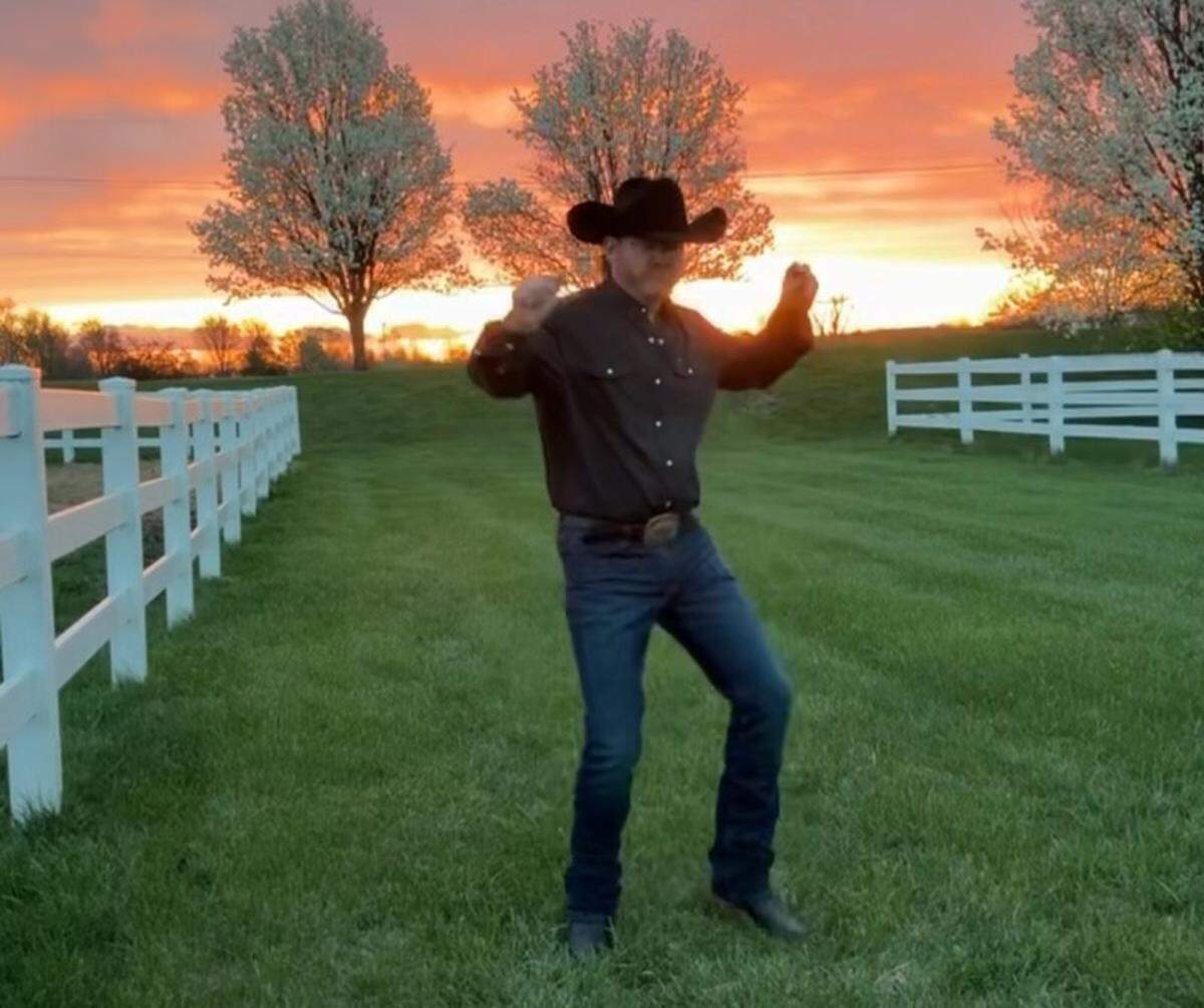Dan Foil, the “Dancing Cowboy.”