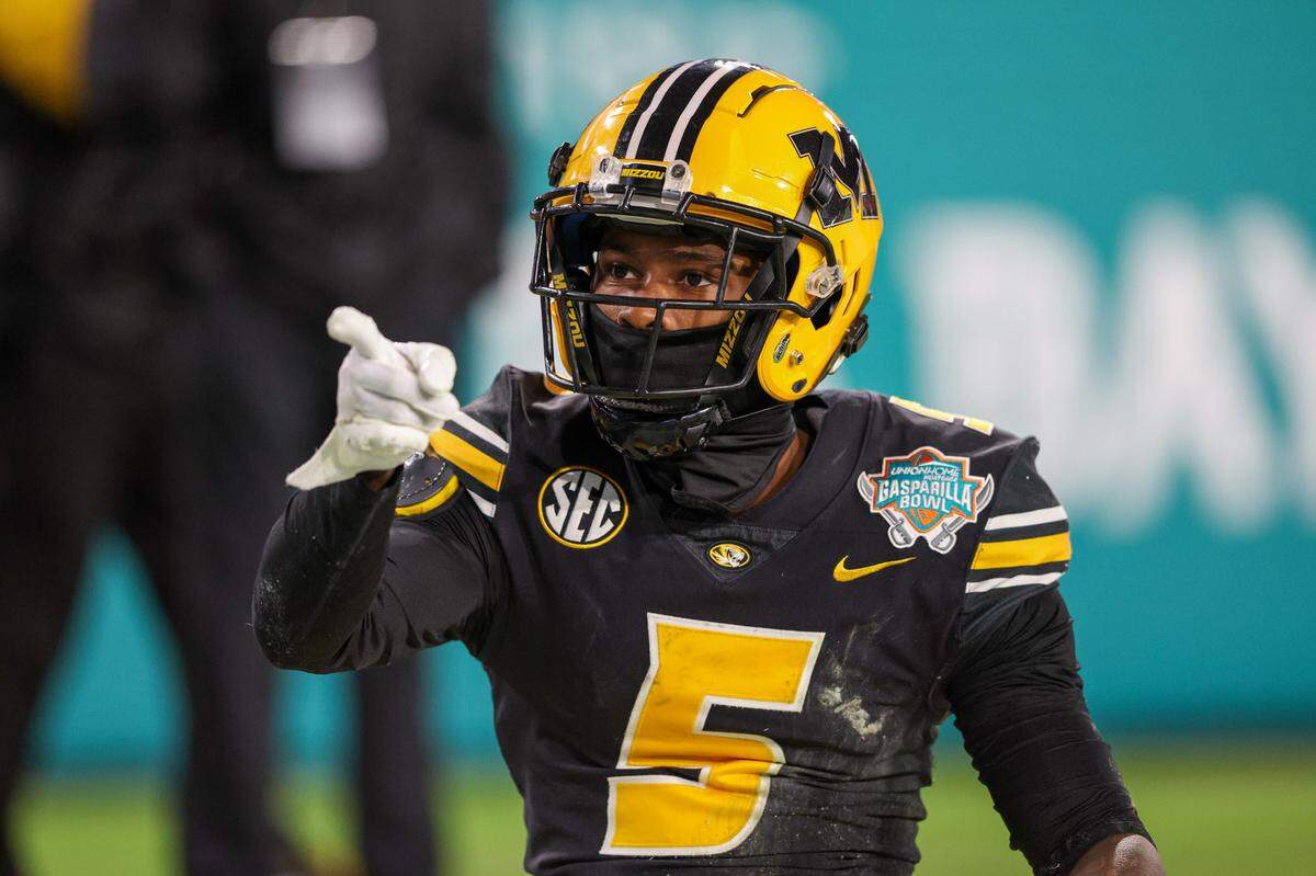 Missouri Tigers wide receiver Mookie Cooper (5) reacts after a play in the third quarter of the 2022 Gasparilla Bowl at Raymond James Stadium in Tampa, Florida, on Dec. 23, 2022.
