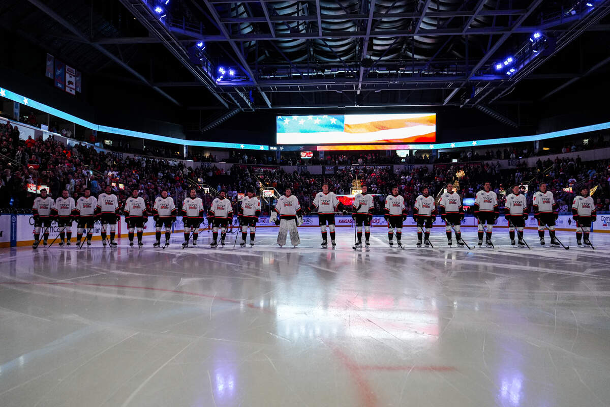 Banners unfurl, but Kansas City Mavericks come up short in hockey ...