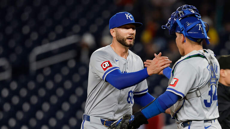 Kansas City Royals pitchers set franchise record during crucial win for playoff push