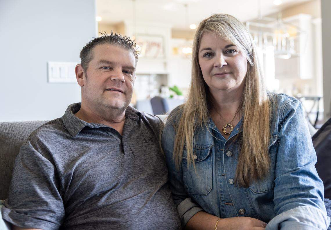 After Lee’s Summit’s Ryan Myers was diagnosed with pancreatic cancer last year, he and his wife Melissa and their family are hoping he will be able to receive a new treatment that uses ultrasound to destroy cancer cells.