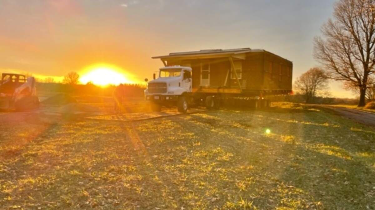 Joe Jonassen and his company, Jonassen Structural Movers, were responsible for relocating the Stayton family house. The actual moving of the house from Lee’s Summit to Grain Valley took around 12 hours.