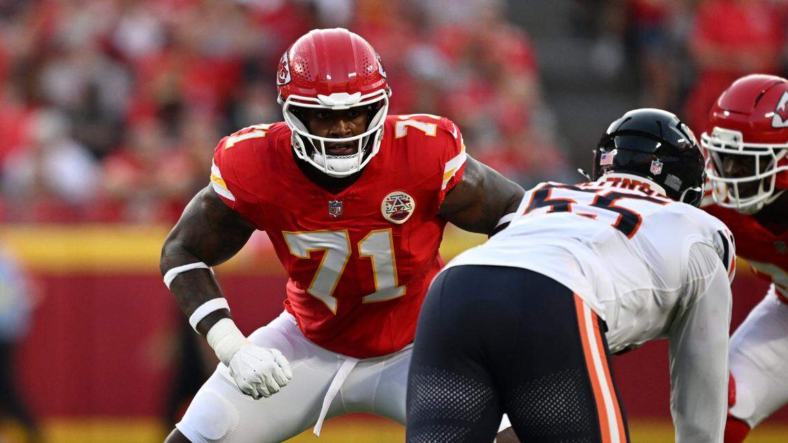 Chiefs tackle Josh Simmons is studying these NFL veterans’ moves this offseason