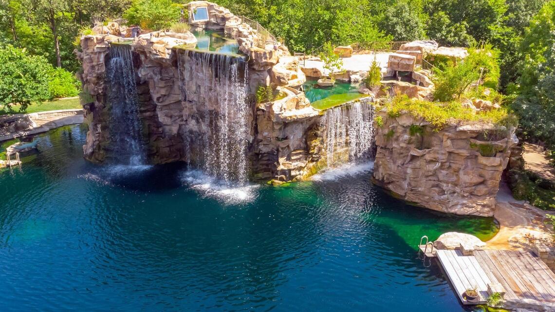 Check out this Kansas mansion built for $30M that just sold at auction