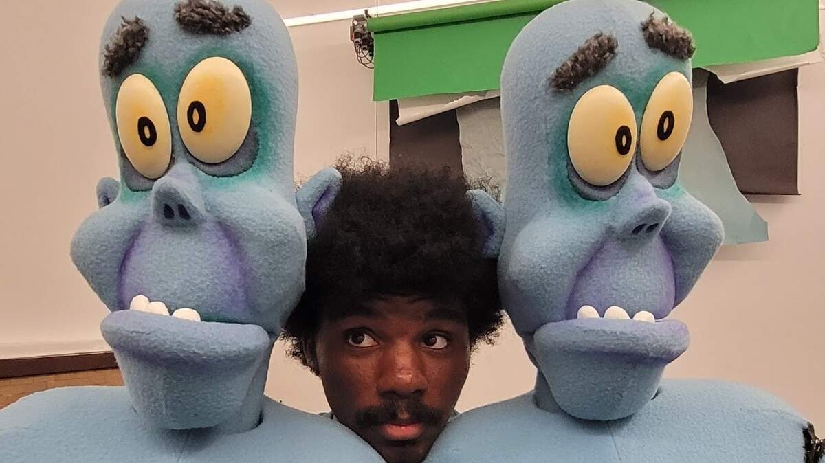 Zackery Garner grew up loving puppets and when he became an adult he worked hard at becoming a full time puppeteer now he not only entertains with his puppets ,he builds them too.