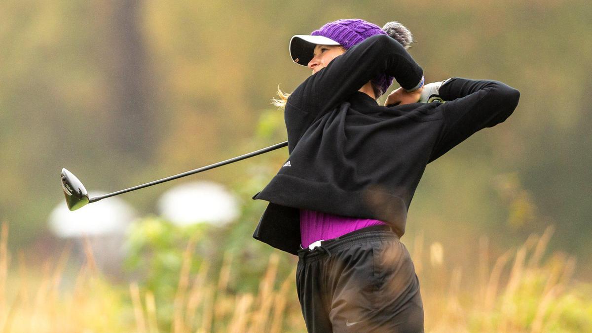 Notre Dame de Sion’s Megan Propeck tees off on the 10th hole during the Class 4 girls golf championship on Tuesday, Oct. 20, 2020, at Dalhousie Golf Club in Cape Girardeau, Mo. Gordon Radford | Special to the KC Star
