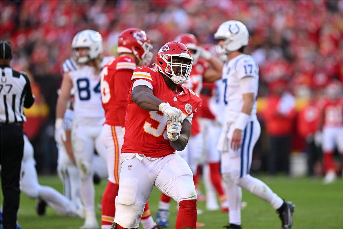 Kansas City Chiefs defensive end Chris Jones (95) reacts to a play on Sunday, Nov. 23, 2025, at GEHA Field at Arrowhead Stadium.