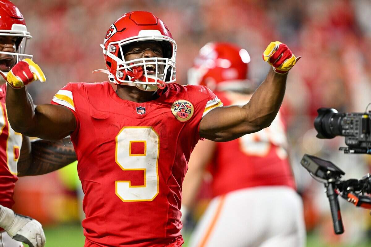 Kansas City Chiefs running back Kenneth Walker III (9) celebrates his 60-yard touchdown in the second half of the Kansas City Chiefs vs. Denver Broncos NFL season opener at Arrowhead Stadium in Kansas City on Sept. 14, 2026.