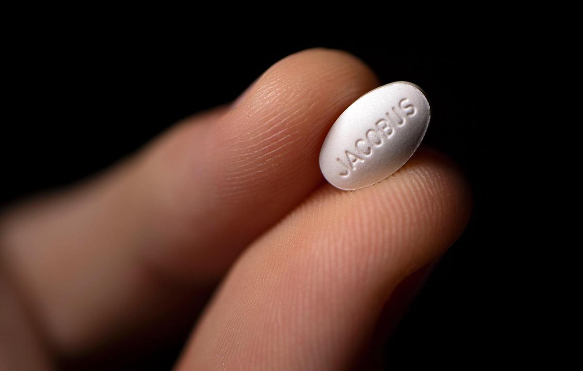 The experimental drug 3,4-Diaminopyridine or DAP has been provided to patients by Jacobus Pharmaceutical for only the cost of shipping. Now Catalyst Pharmaceuticals is set to sell a slightly modified, FDA-approved version, for $375,000 a year before discounts and rebates. Jacobus will no longer be allowed to produce the free version.