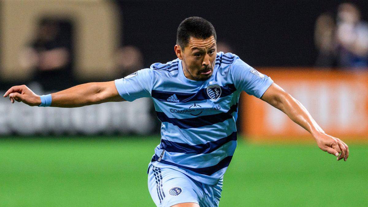 Sporting Kansas City midfielder Roger Espinoza scored his team’s only goal during last weekend’s loss at Chicago.