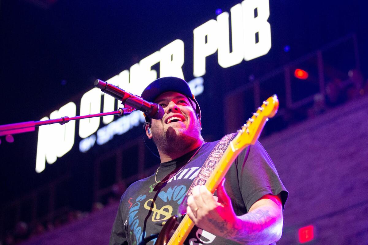 Rome Ramirez plays the guitar and sings with Sublime at Kansas City Power & Light on Saturday, Sept. 14.