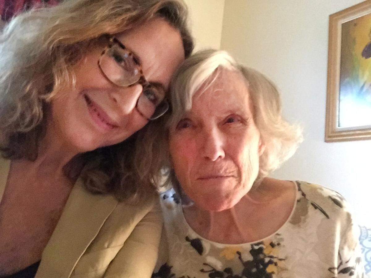 Suzanne O'Malley with her mom Irma Waechter O'Malley, who died at age 87 in 2016.
