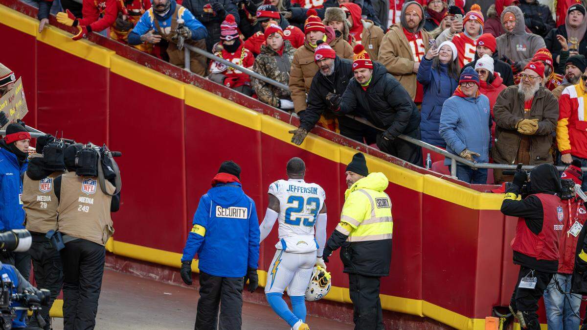 Los Angeles Chargers safety Tony Jefferson (23) walks off the field after being ejected during the fourth quarter of an NFL football game against the Kansas City Chiefs at GEHA Field at Arrowhead Stadium, Sunday, Dec. 14, 2025.