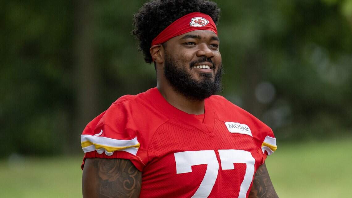 9 observations from Day 16 of Chiefs camp: Injuries shuffle KC’s offensive line