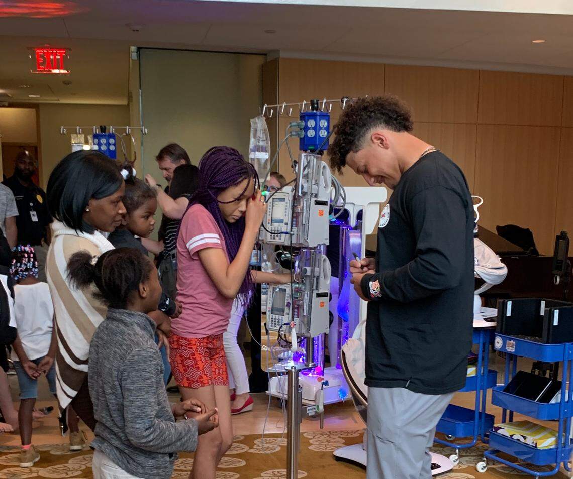 Chiefs quarterback Patrick Mahomes surprised patients at Children’s Mercy Hospital through the Asterisk Collection.