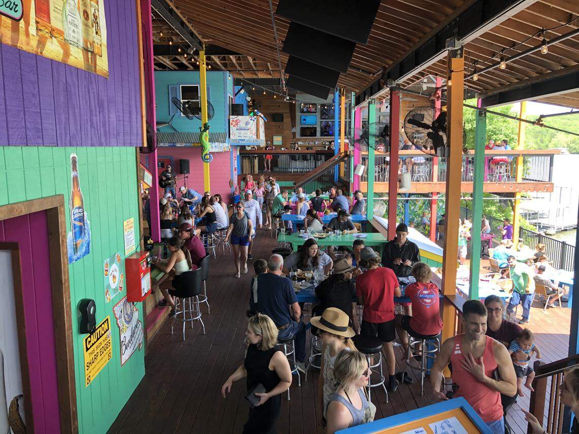 Paradise Restaurant and Bar, located at the Lake of the Ozarks, was busy with customers for the Memorial Day weekend.