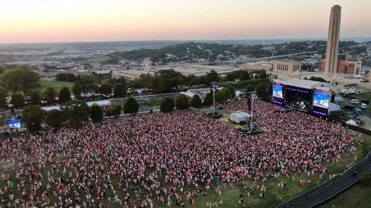 Warm up acts perform before the Chappell Roam concert on the lawn the National World War I Museum and Memorial on Friday, October. 3, 2025, in Kansas City.