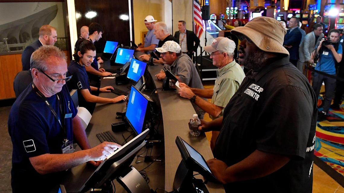 Kansas bettors hit snag with BetMGM app — new Chiefs partner — after gambling begins