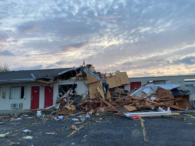 A tornado struck The Knights Inn motel in Ottawa, Kansas on Monday evening, April 14, 2006. Daylight on Tuesday showed the extent of the damage.