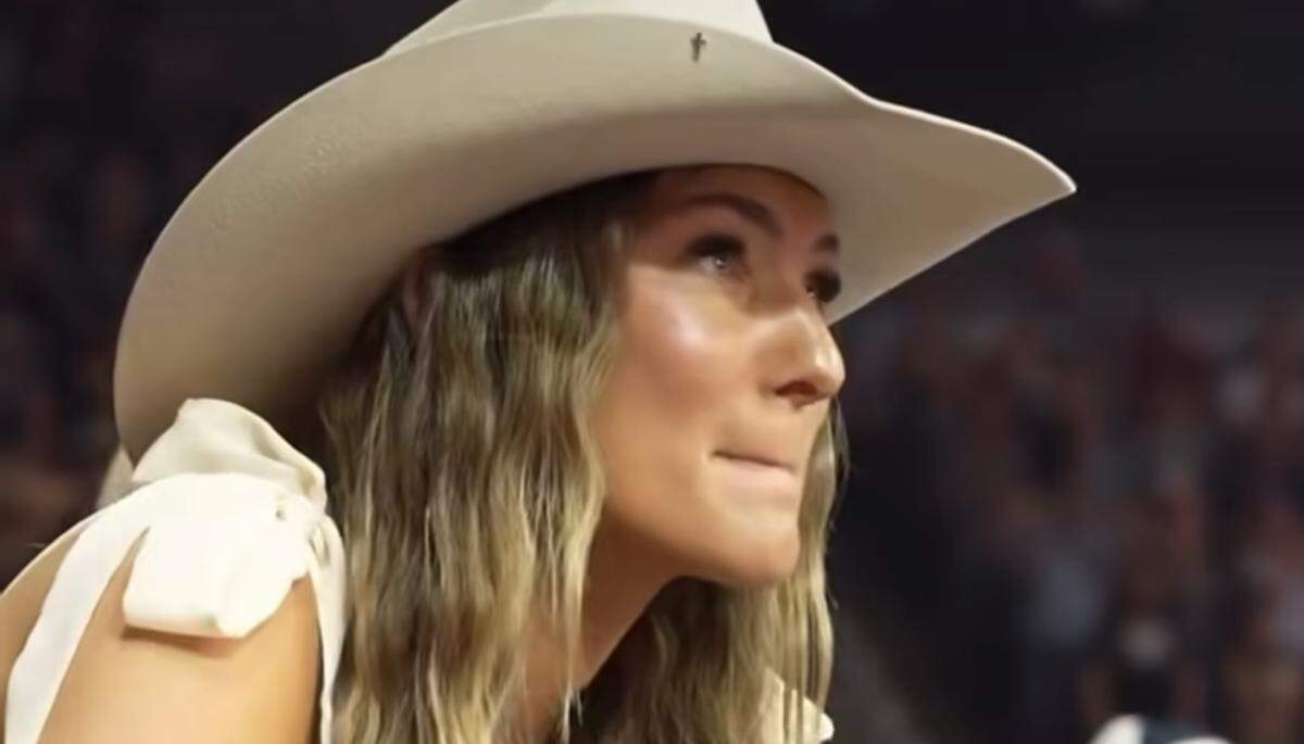 Ana Demmer, who dates Kansas City Chiefs offensive lineman Creed Humphrey, wears a hat to the PBR event.