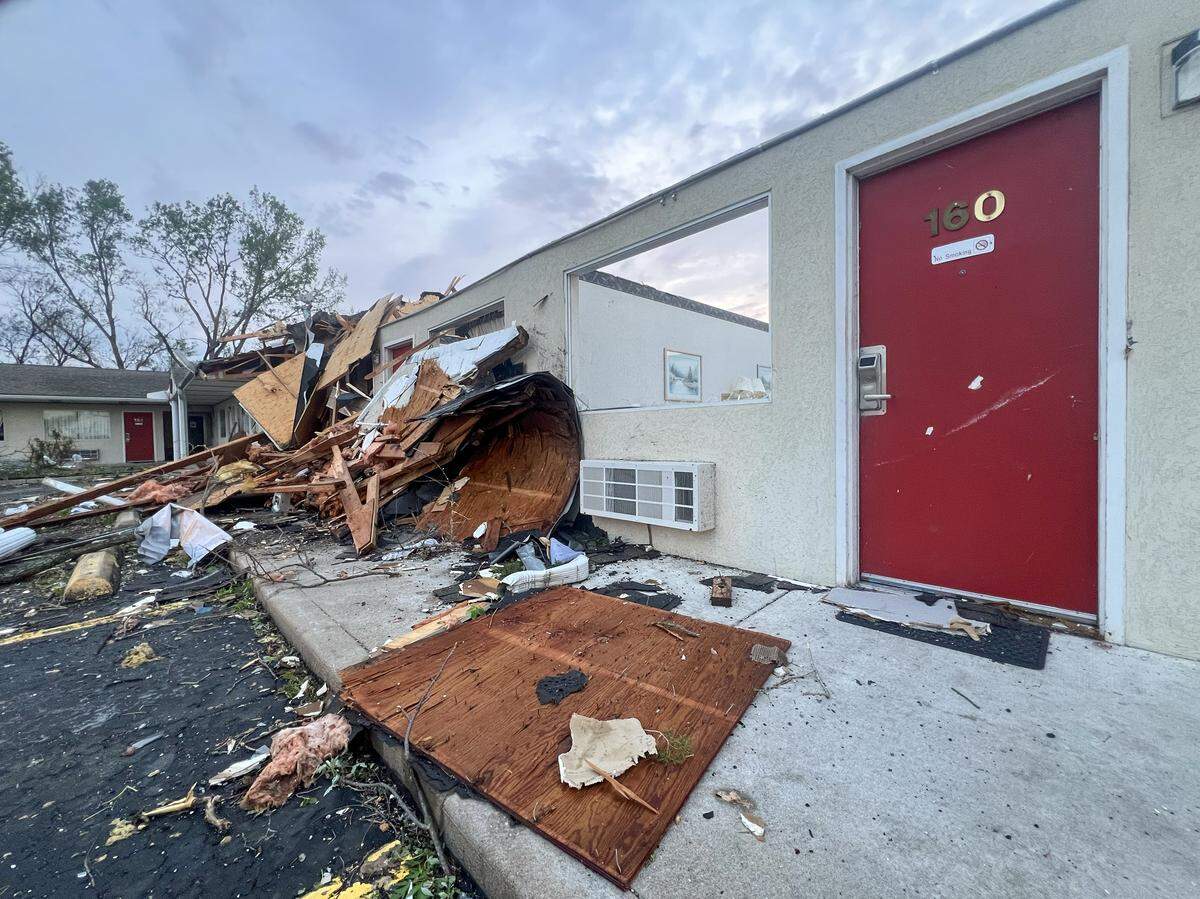 A reported tornado tore through Ottawa on Monday night, toppling power lines and trees, leaving thousands in the dark and causing structural damage around the Franklin County town.