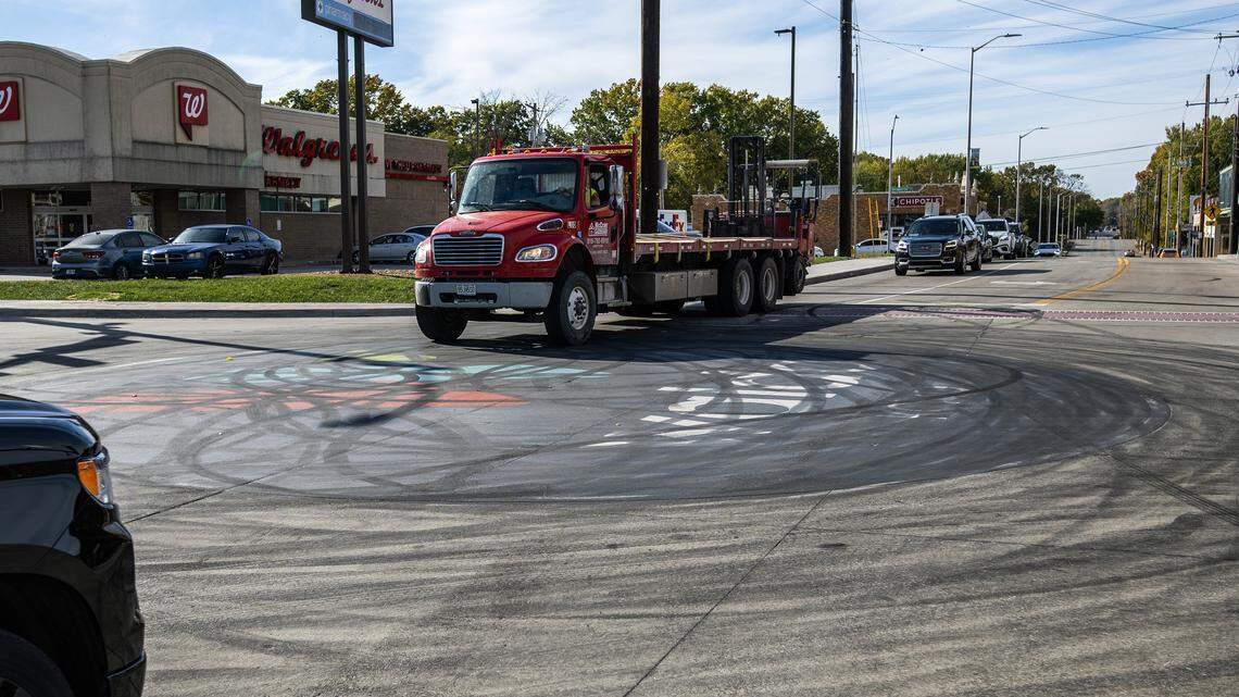 Blue Springs man faces new charges in damage to Waldo mural from illegal sideshow