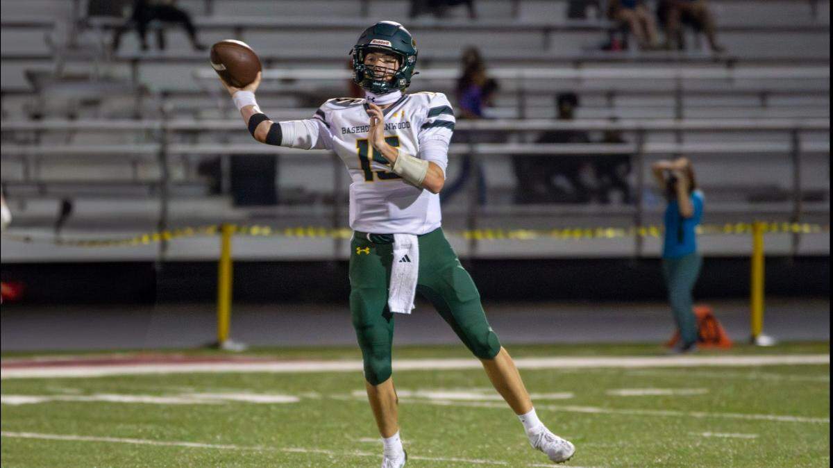 Basehor-Linwood High School junior quarterback Carson Dixon