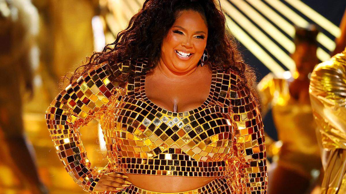 Lizzo will perform Oct. 14 at the T-Mobile Center.