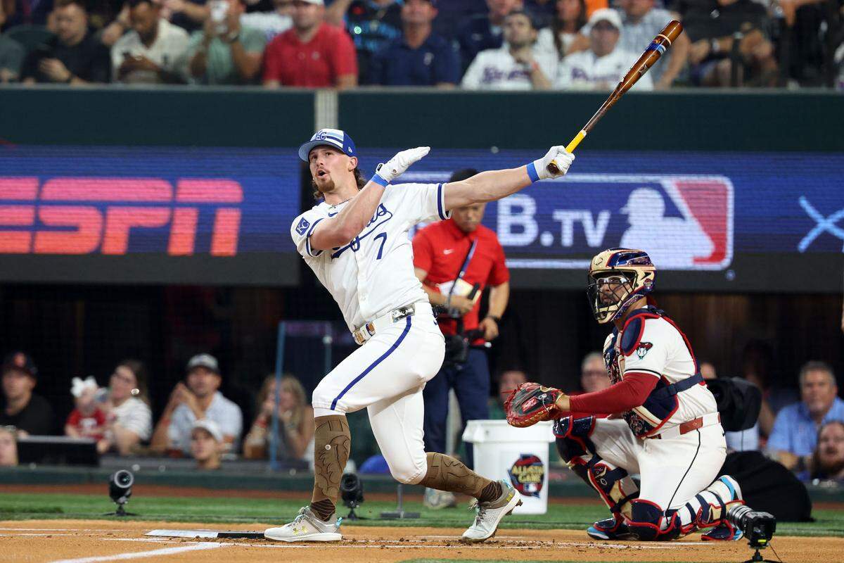 Shortstop Bobby Witt Jr. of the Kansas City Royals (7) competes during the 2024 Home Run Derby at Globe Life Field.