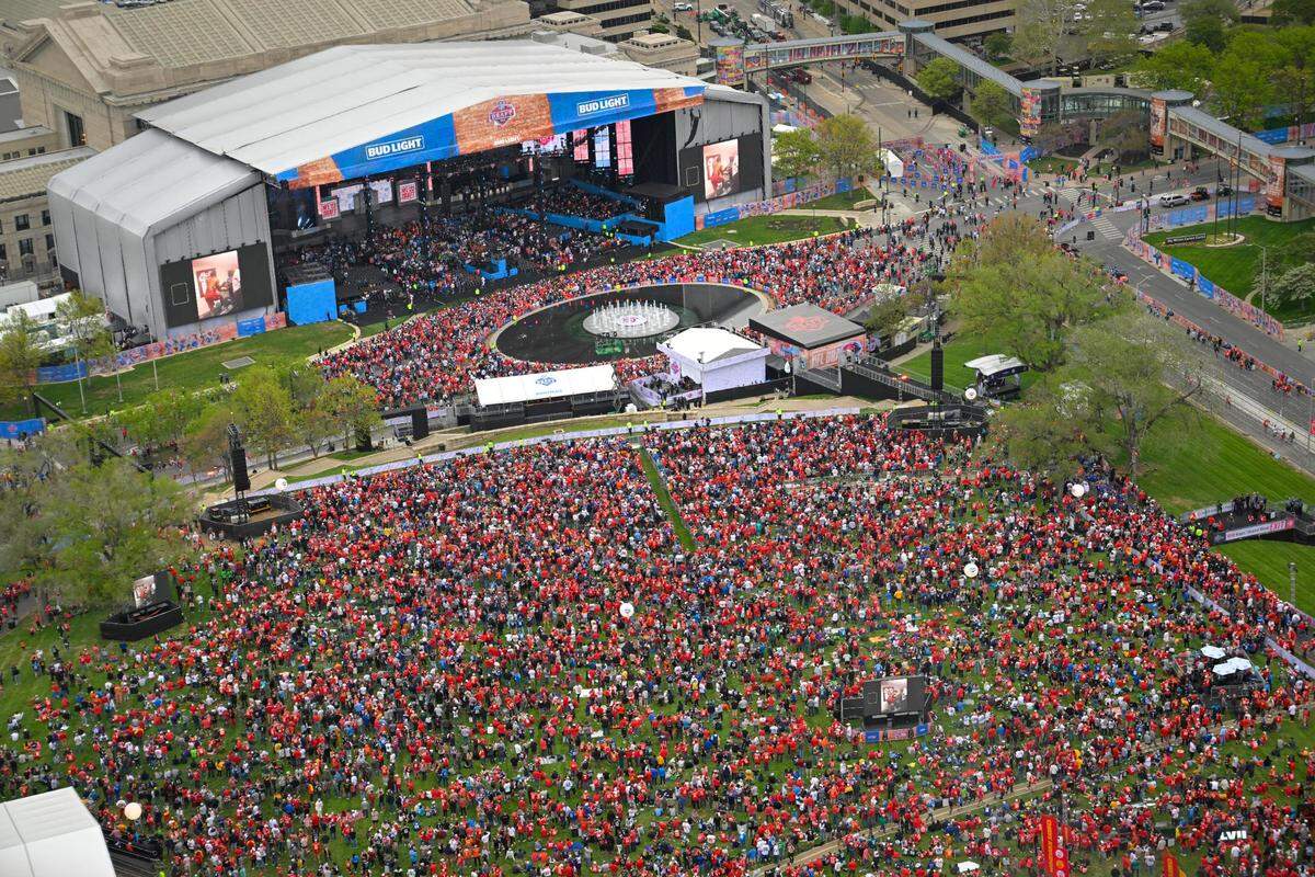 The NFL Draft was in full swing on the first round on Thursday, April 27, 2023, at the Union Station and the north lawn of the National World War I Memorial and Museum.