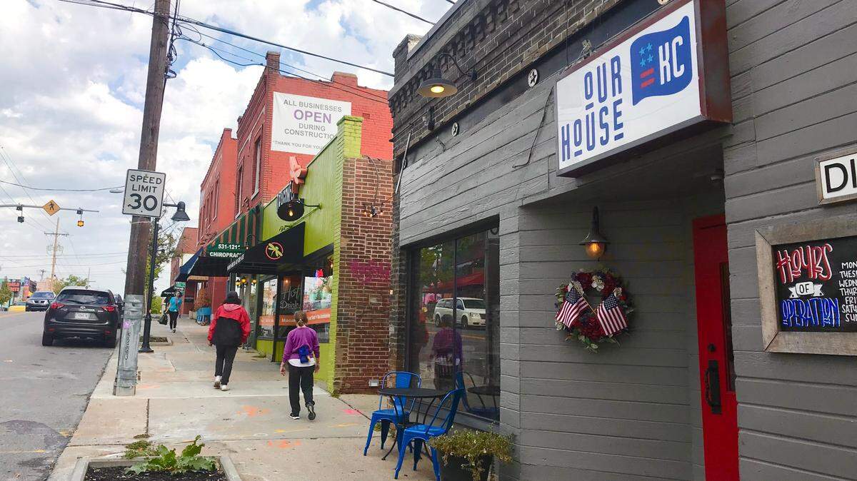 Take a stroll through Volker: Indie books, drinks & dresses in the walkable heart of midtown