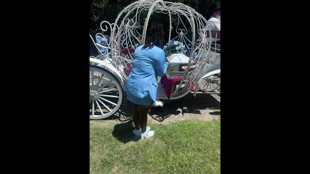 On the day Armoni Carr buried her baby son, Giovanni Carr, his casket was transported in a white carriage. “It was just one last ride through the city,” his mother said.