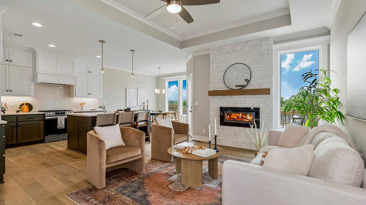 Newly opened Mize Hill offers luxury paired villas built exclusively by Lambie Homes. Prices start at $475,000 and move-in ready homes are available.