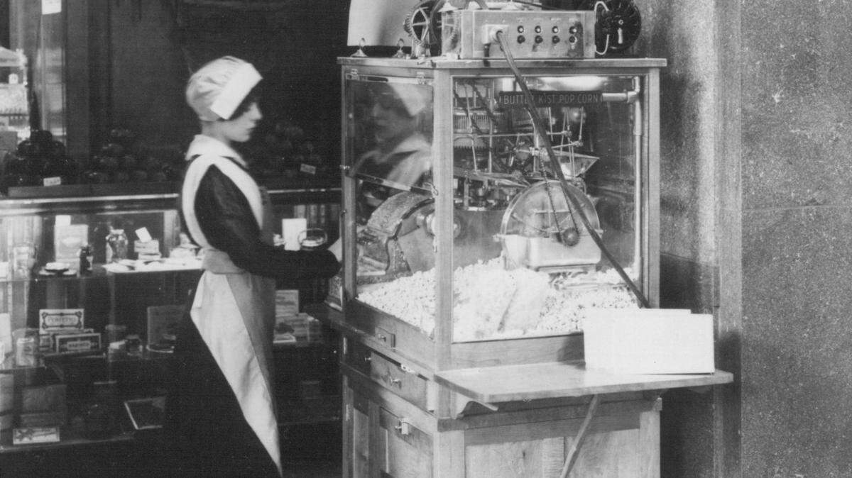 A Harvey Girl serves customers at Union Station’s original Harvey House Restaurant.