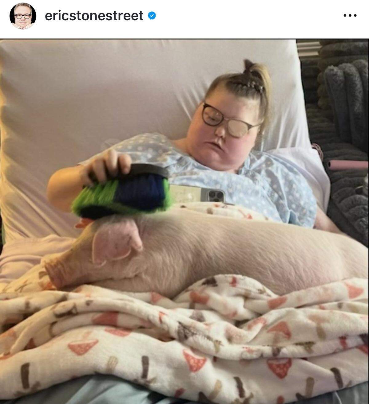 Kansas City Hospice patient Isabelle Sears had a special visitor over the weekend thanks to former “Modern Family” star Eric Stonestreet, who lives in the Kansas City area.