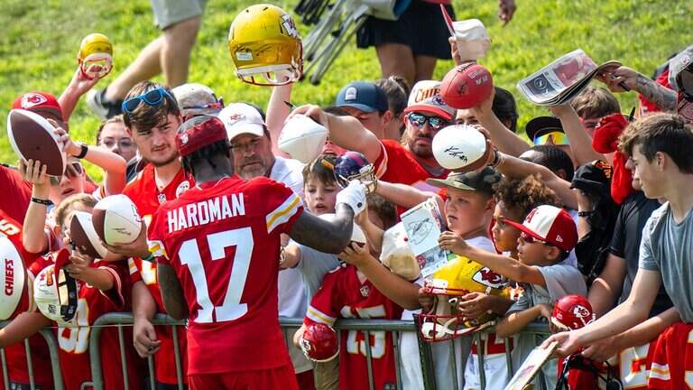 Think you have more Chiefs spirit than these fans at team’s training camp in St. Joseph?