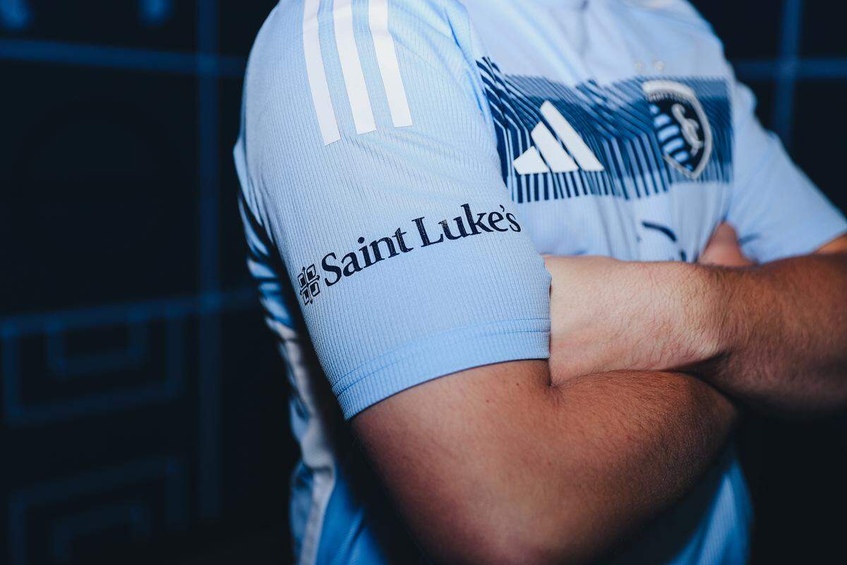 Here’s how the new Saint Luke’s sponsorship will appear on Sporting Kansas City’s primary jersey during the 2025 season.