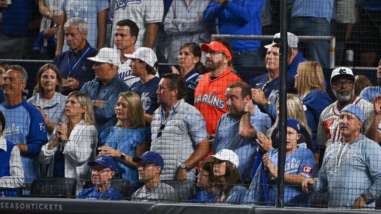 ‘Like old times.’ Royals fans happy to see Marlins Man at Yankees game at The K