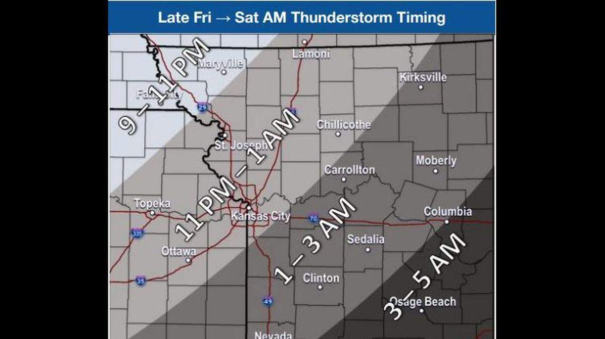 Rounds of showers and thunderstorms are threatening to bring heavy rains to the Kansas City area this weekend, the National Weather Service said. Here’s when the storms will arrive Friday night.
