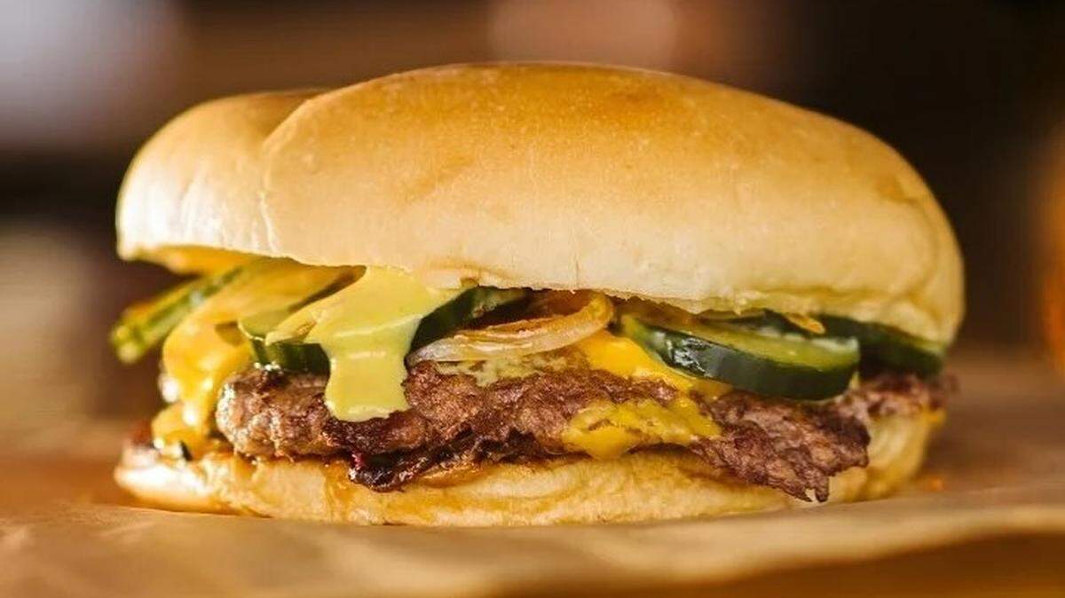 Cosmo Burger will close at Lenexa Public Market and reopen in its own space in the Crossroads this spring.