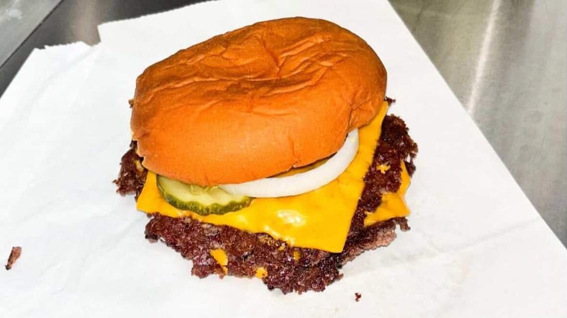 KC burger joint with loyal following opens second location in Brookside